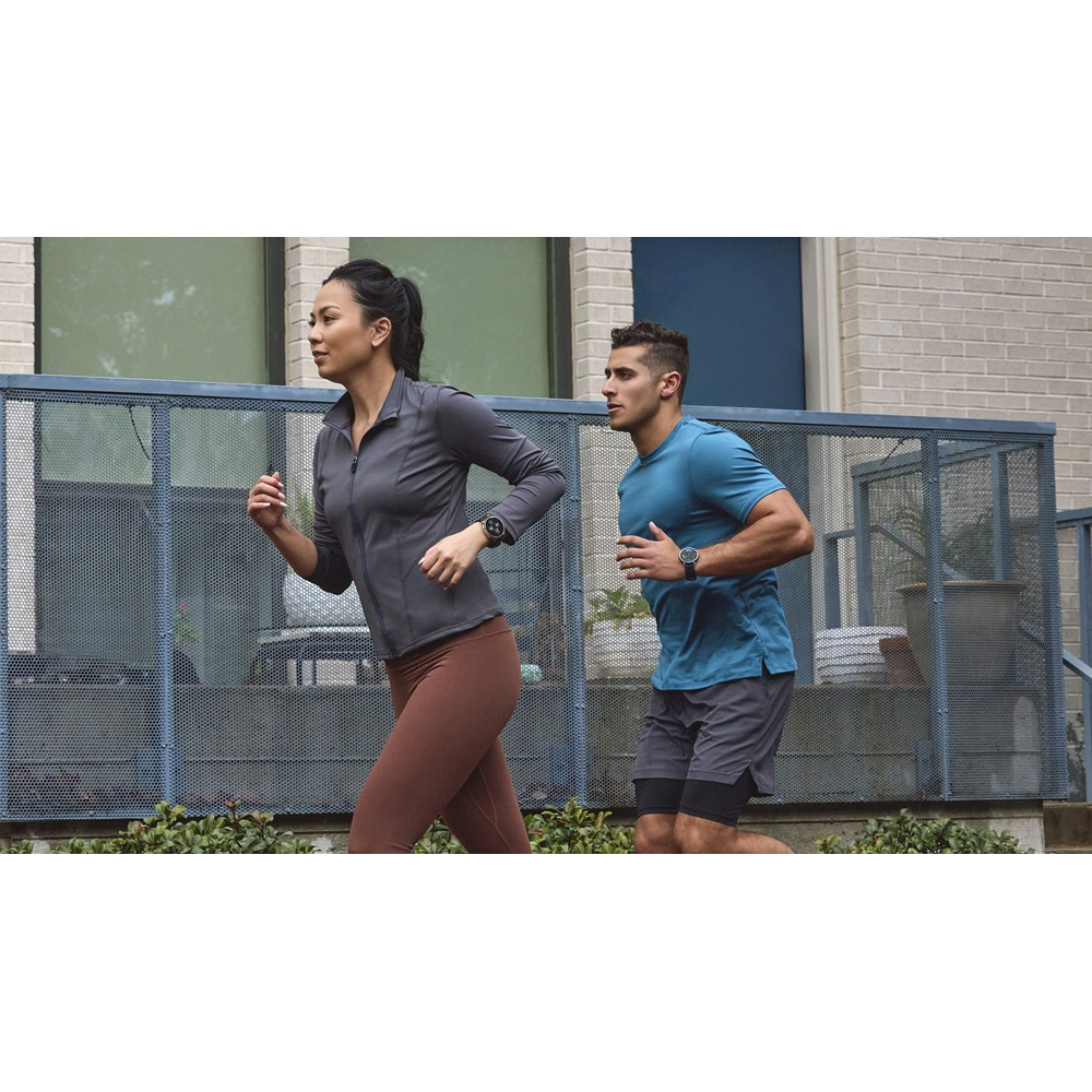 Běžecký trénink s hodinkami Amazfit Active 3 Premium