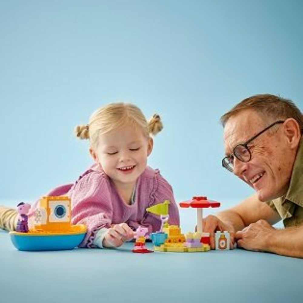 Společné hraní s LEGO DUPLO Prasátko Peppa a výlet na loďce