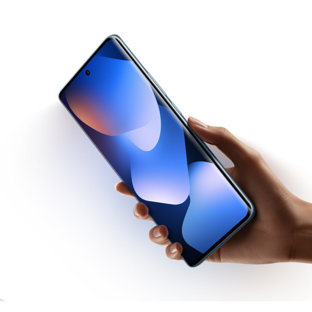 Xiaomi Redmi Note 15 w dłoni z wyświetlaczem AMOLED